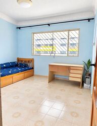 Blk 327 Jurong East Street 31 (Jurong East), HDB Executive #628376241